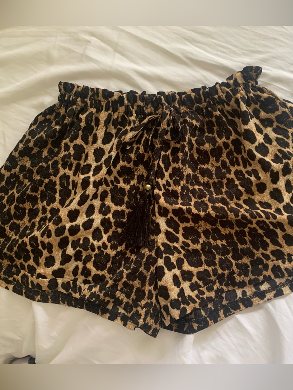 SHEIN Leopard Print Elastic Waist Shorts in Black and Tan